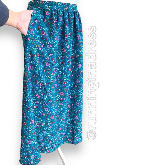 Vintage 70’s The Villager Vibrant Polyester Maxi Skirt Tagged 16 See Measurement - Picture 5 of 14